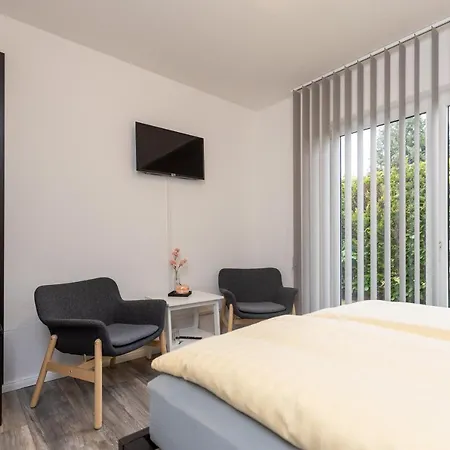 Гостевой дом Zum Lindeneck 3*