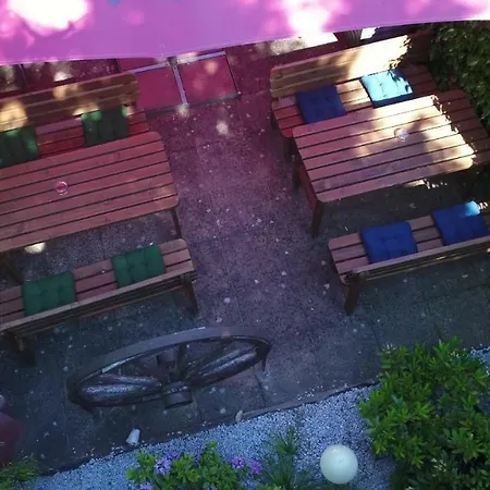 Гостевой дом Zum Lindeneck 3*